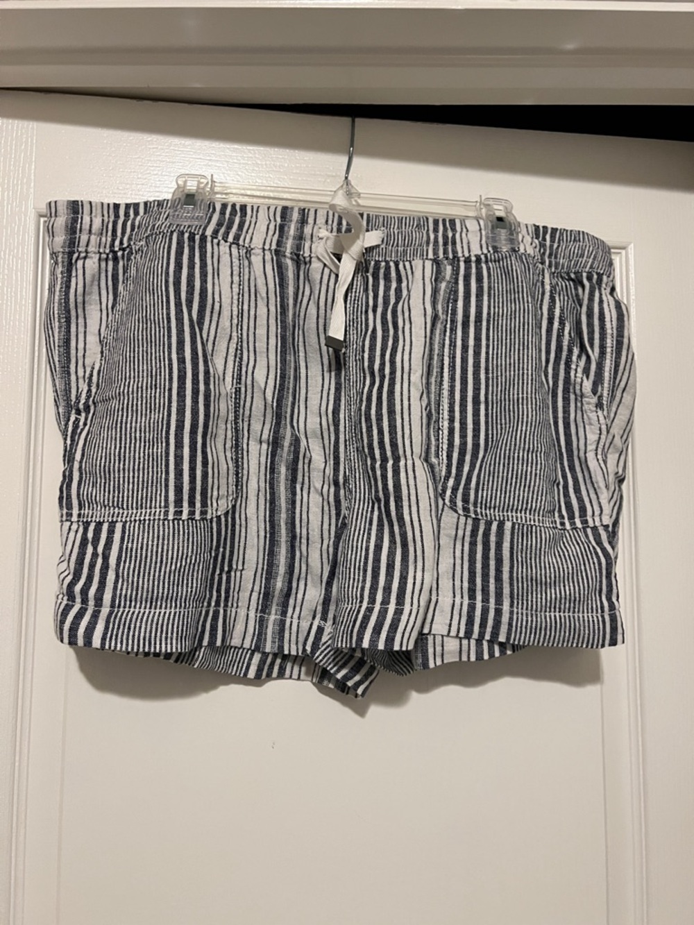 Time and Tru Striped Linen Blend Shorts
